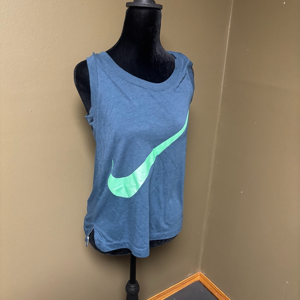 Nike Tank Top in Navy with Large Aqua Logo Swish size Women’s Small